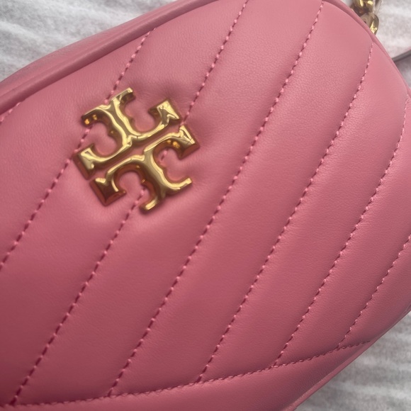 Pink Tory Burch Kira Chevron Small Camera Bag - Picture 2 of 7